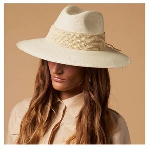 NWT Artesano Malaga chic wide brim straw hat